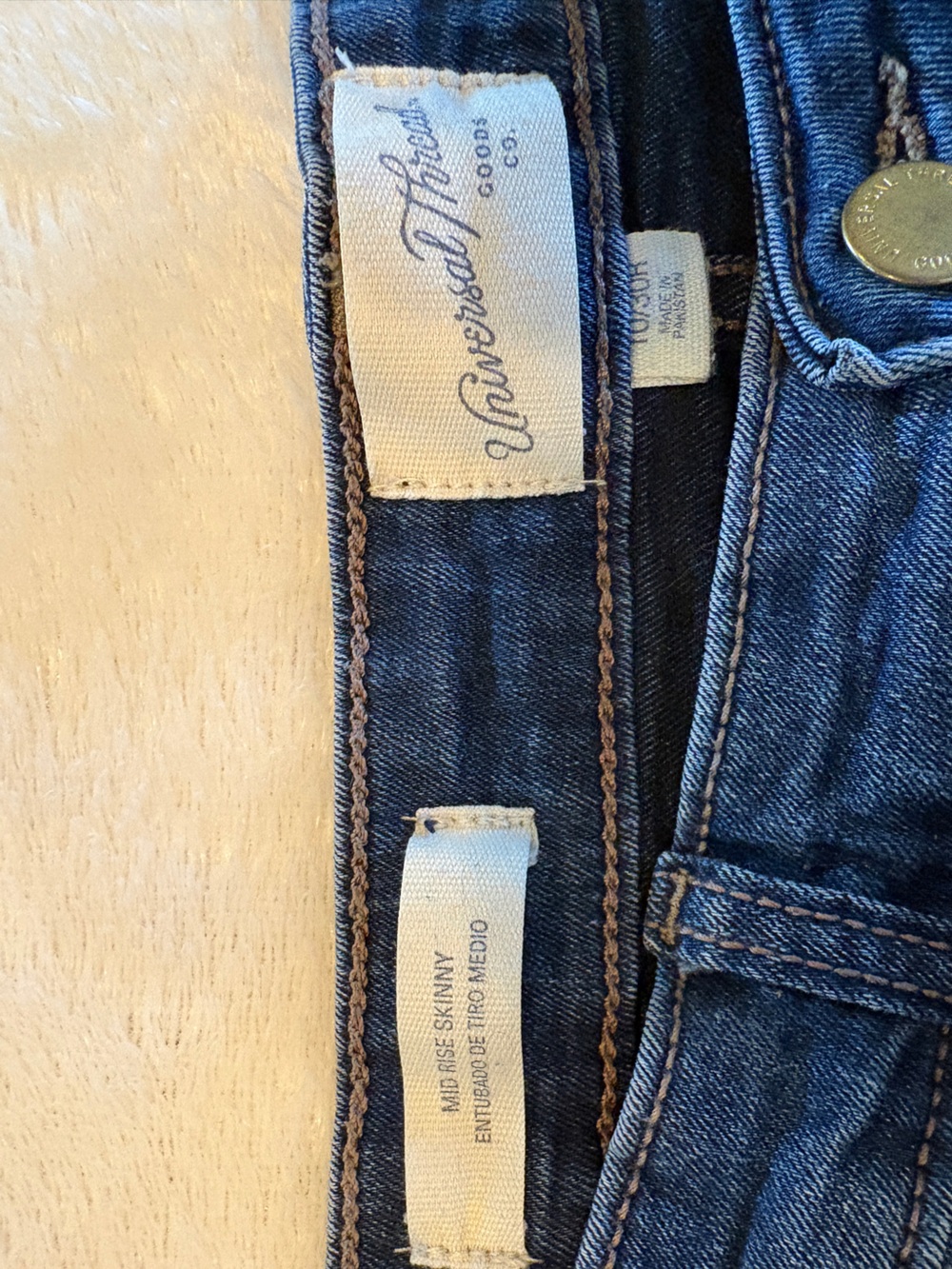 Universal Thread Dark Blue Straight-Leg Women’s Jeans Size 10/30R - Picture 3 of 3